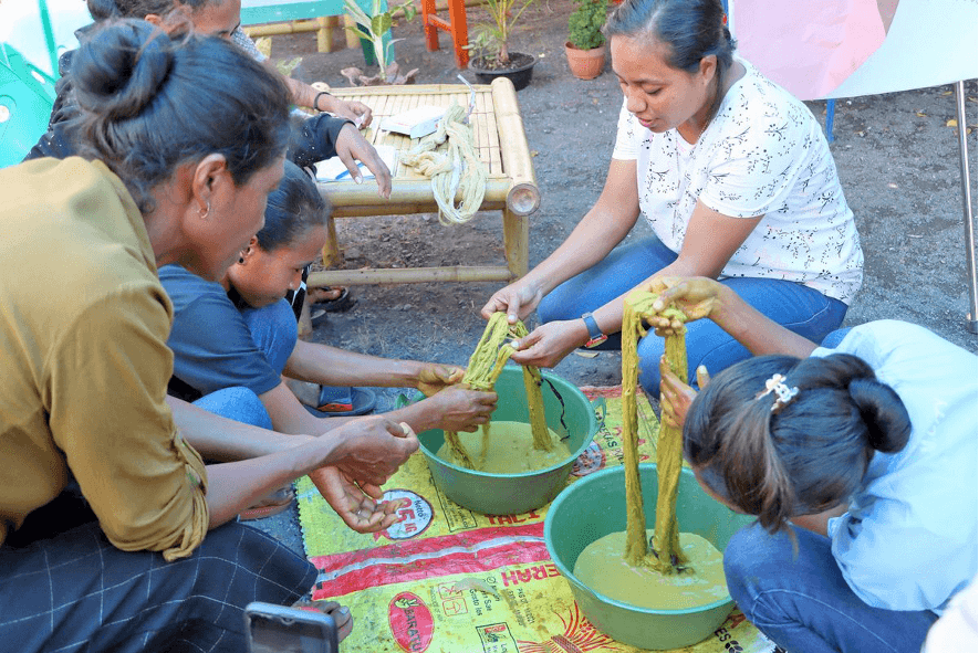 Natural Coloring Training